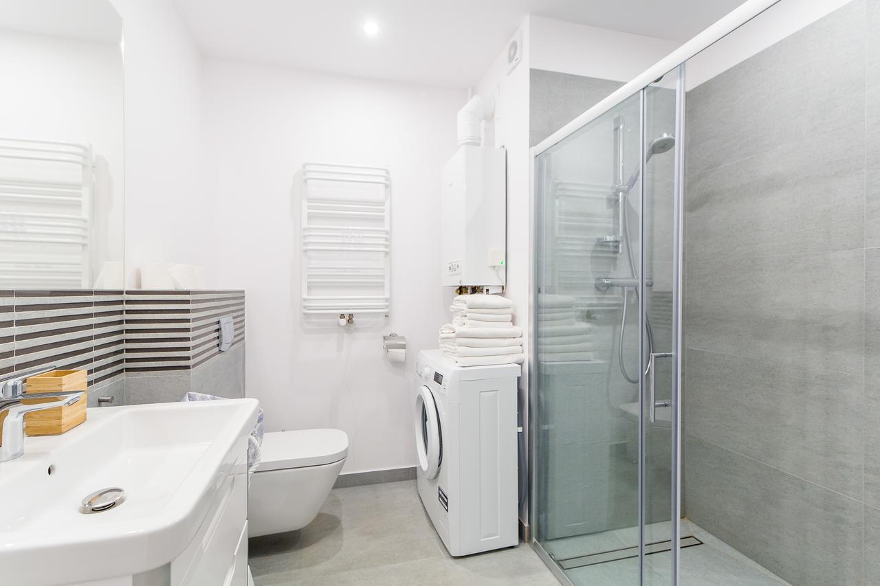אוסטרוני מורסקי Equilibrium Apartments מראה חיצוני תמונה